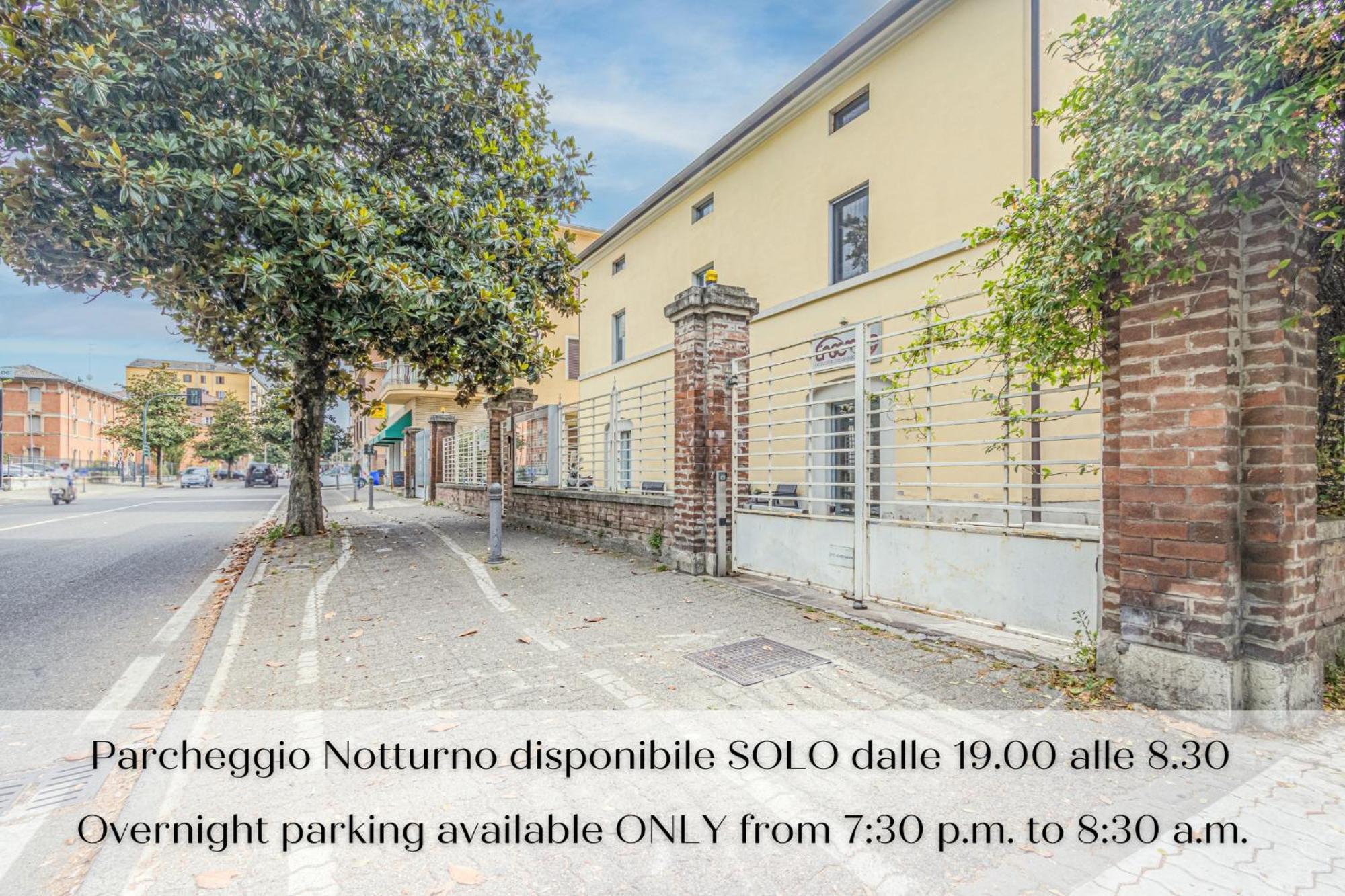 Stazione A 200M - Ampio Appartamento Con Parcheggio Notturno Gratis Parma Exterior photo